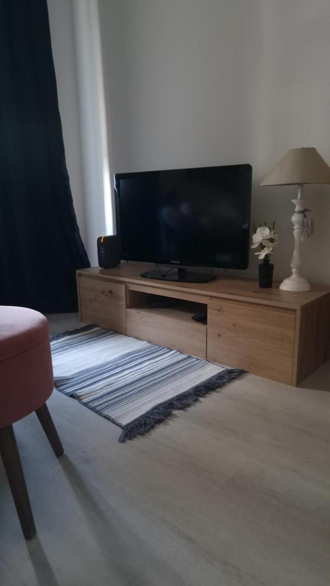 Cosy Appartement Complet Centre-Ville Montbeliard Ngoại thất bức ảnh
